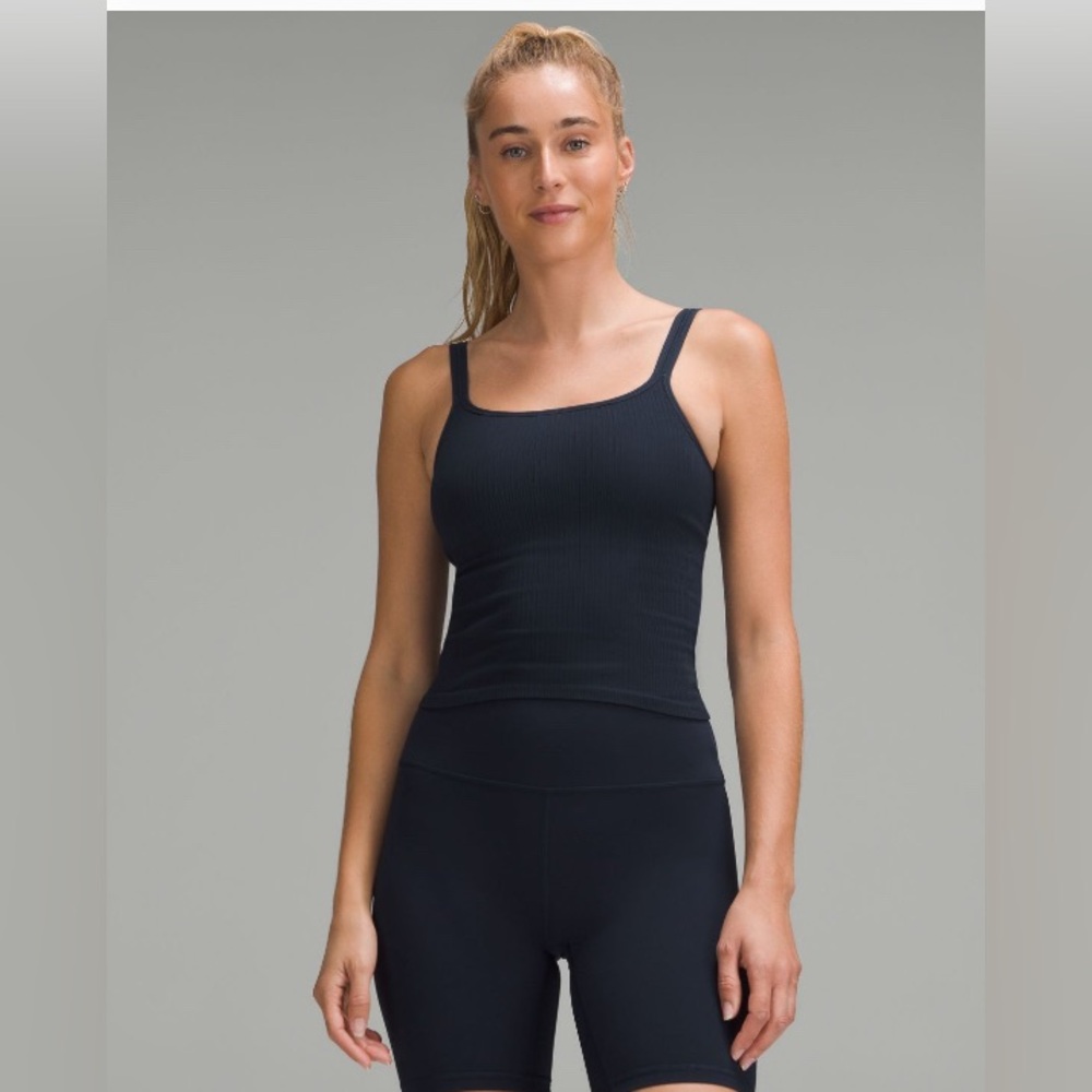 Lululemon ebb to street scoop neck